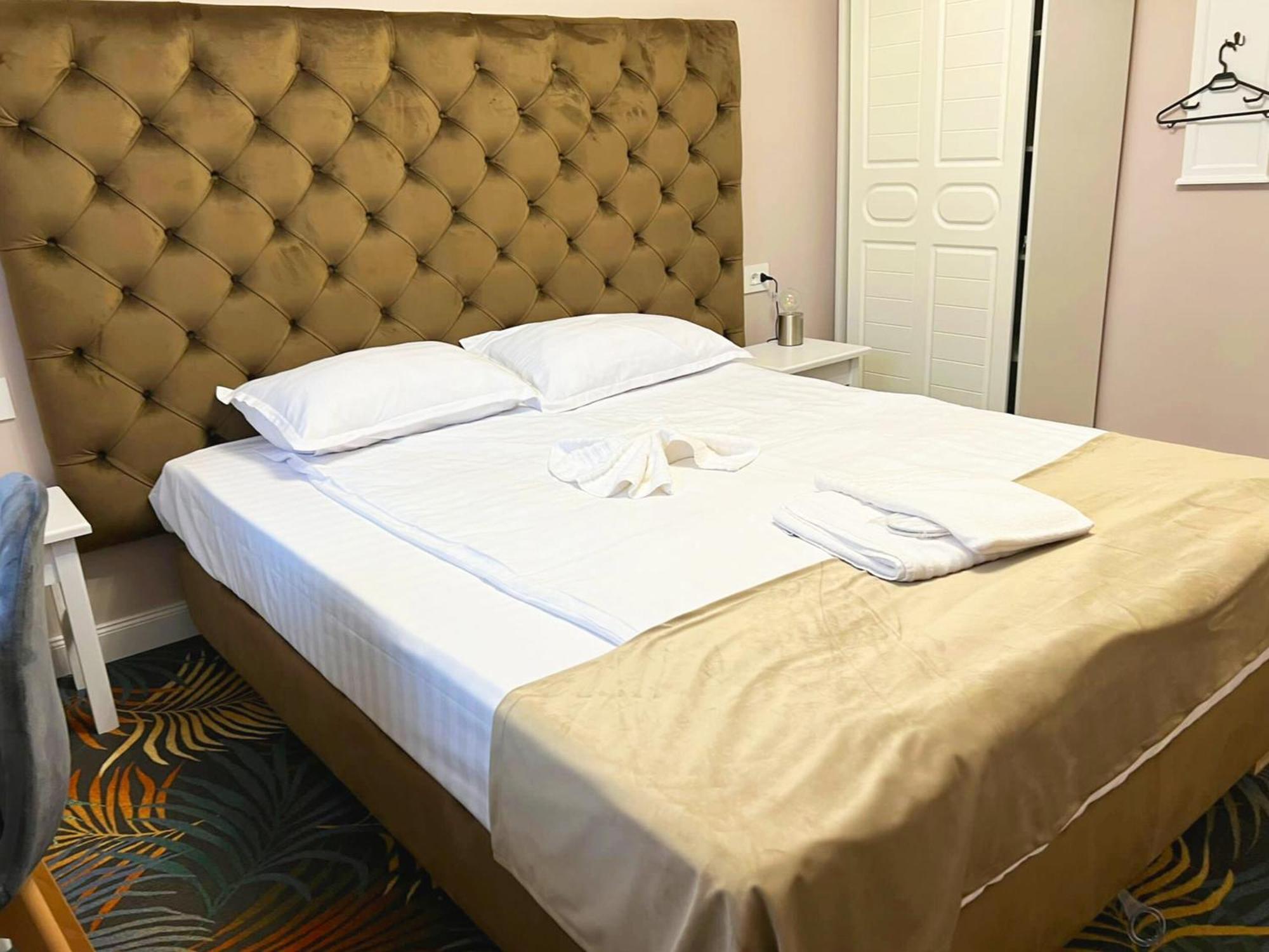 Pensiunea Pink House Runcu Hotel Runcu  Eksteriør billede