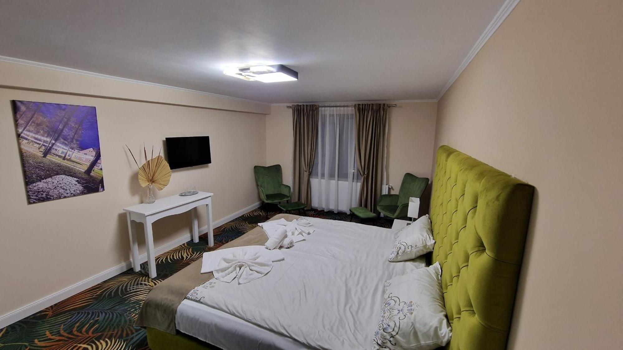 Pensiunea Pink House Runcu Hotel Runcu  Eksteriør billede