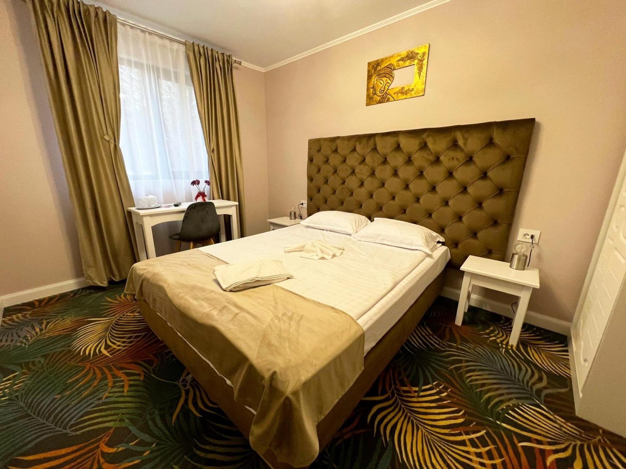 Pensiunea Pink House Runcu Hotel Runcu  Eksteriør billede